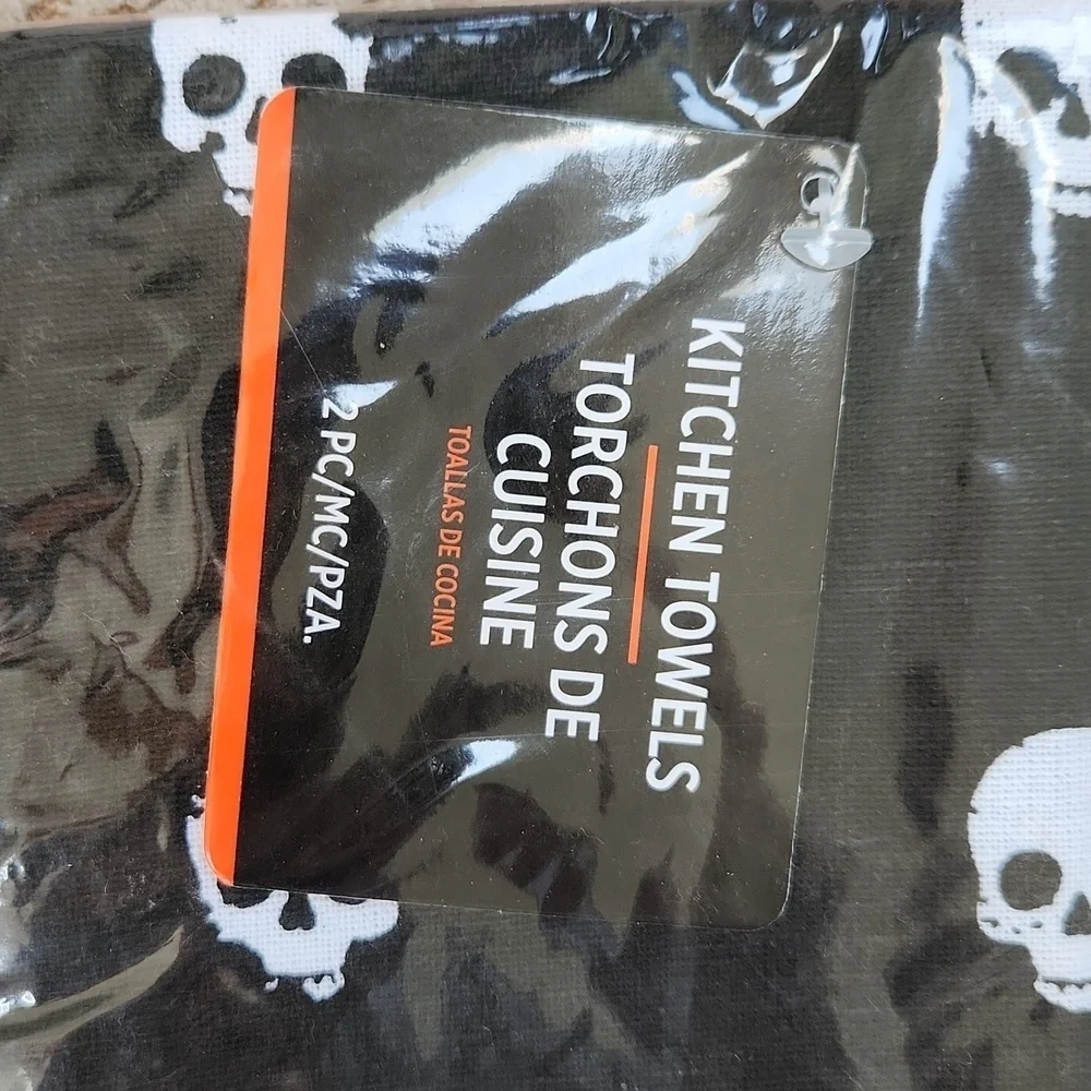 Skull Kitchen Towels in Black and Orange, 2pk, New